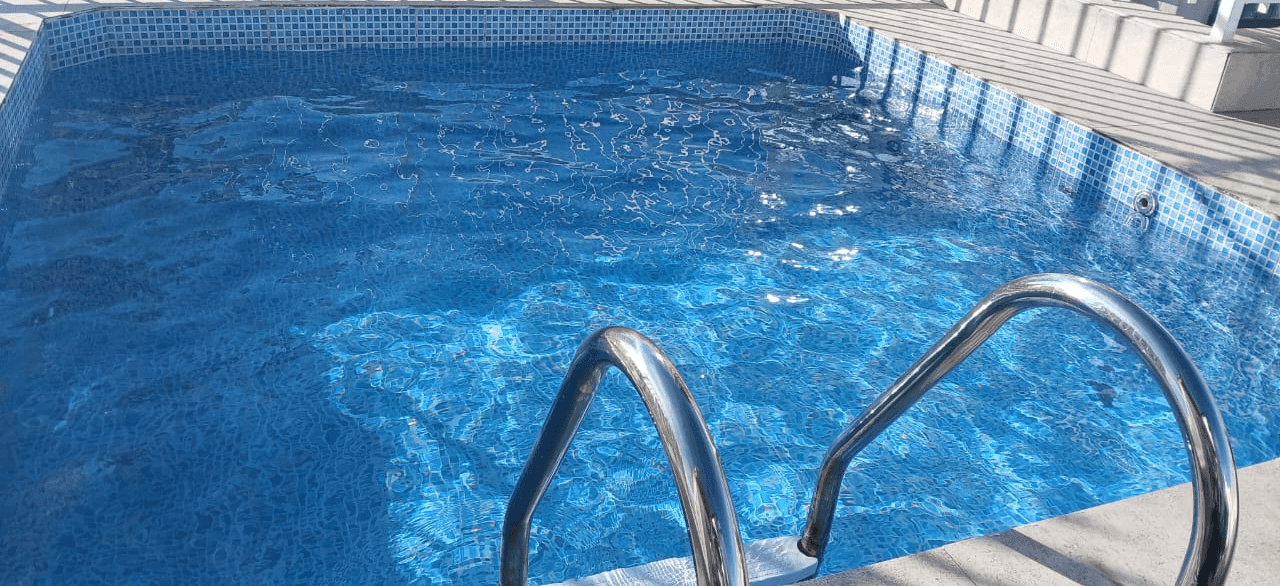 Limpeza de Piscinas